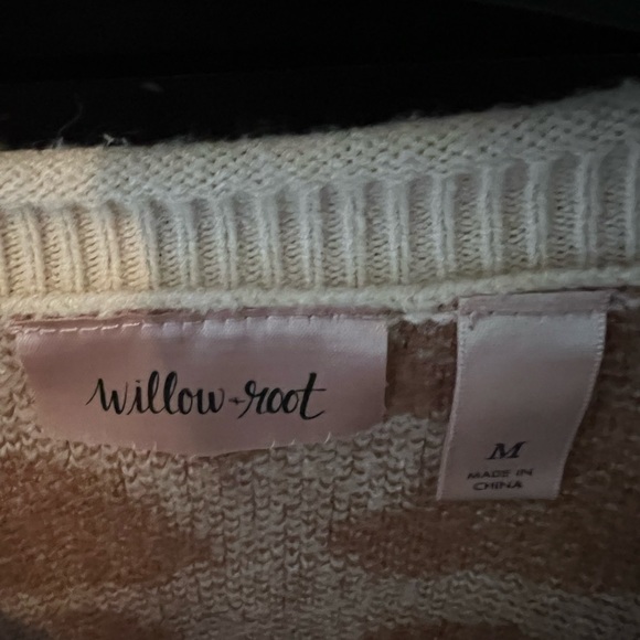 Women’s medium cow print sweater - Picture 2 of 3